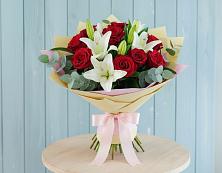 Букет цветов из:  Лилии и Розы в Двуреченске