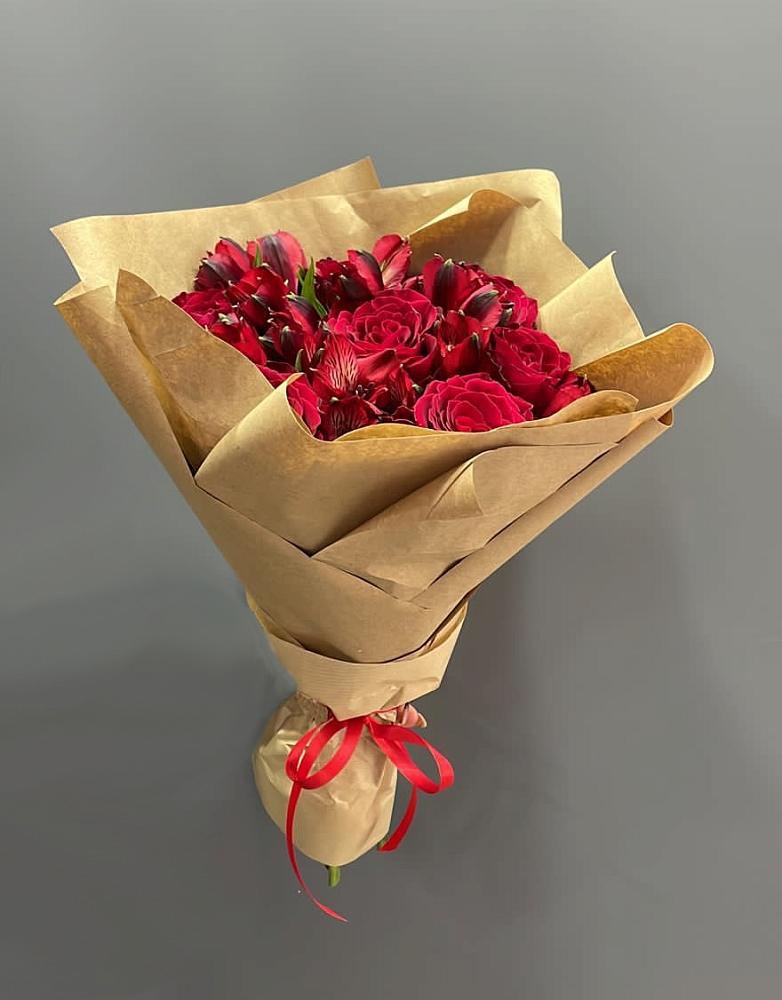 Букет цветов из: Альстромерии и Розы в Двуреченске