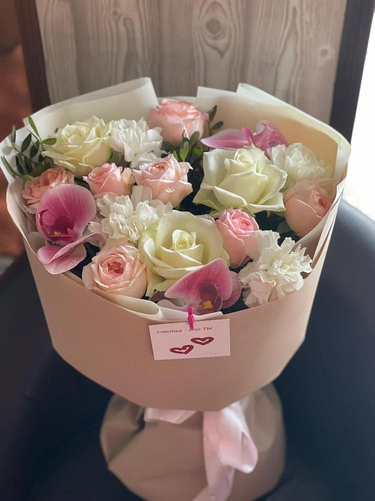 Букет цветов из: Орхидеи, Розы и Гвоздики в Двуреченске