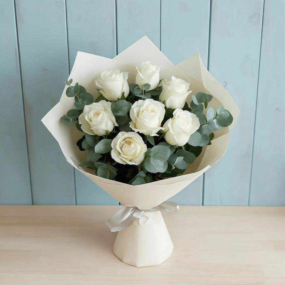 Букет Белые розы в Эвкалипте в Двуреченске