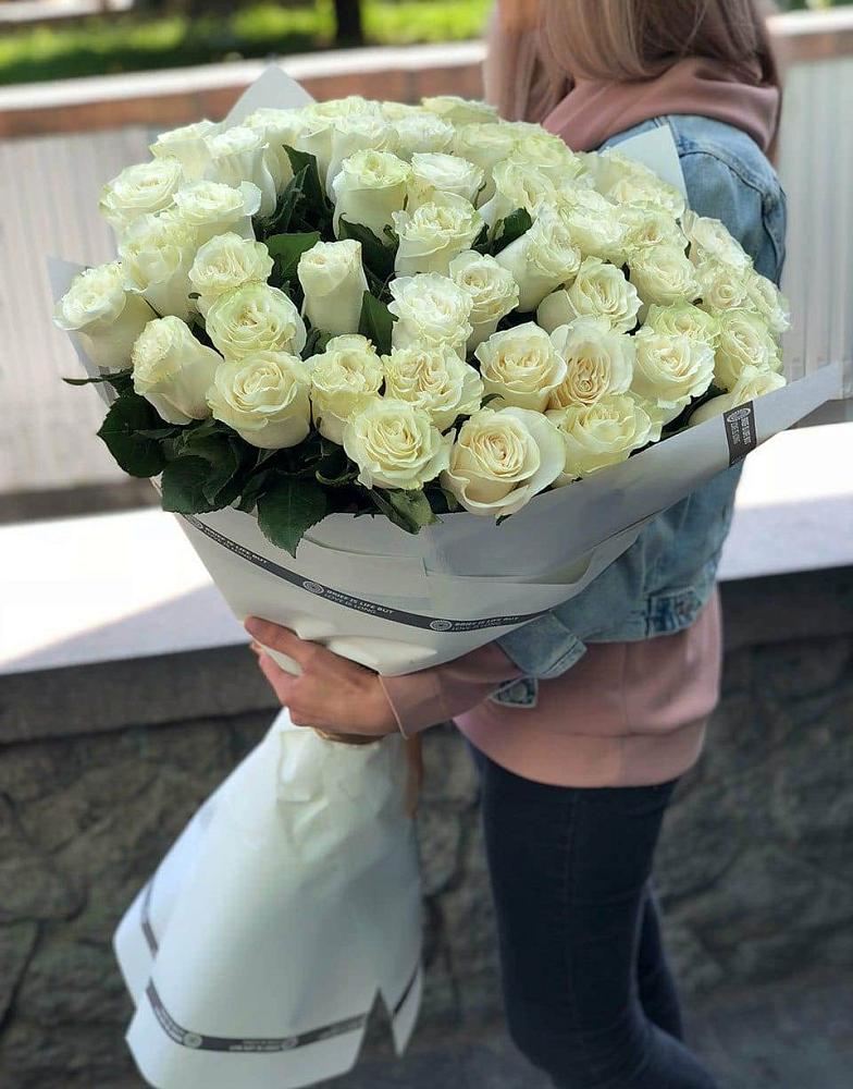 35 Белых роз в Двуреченске Букет 35 Белых роз в Двуреченске
