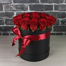 Цветочная композиция из Розы в шляпной коробке в Двуреченске